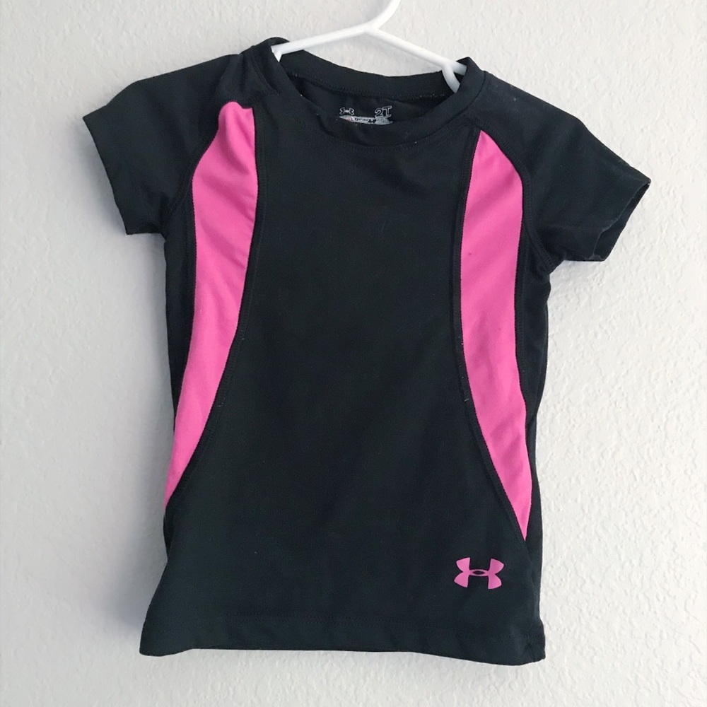 🎈5/$25 Under Armour Black with PinkAthletic Shirt